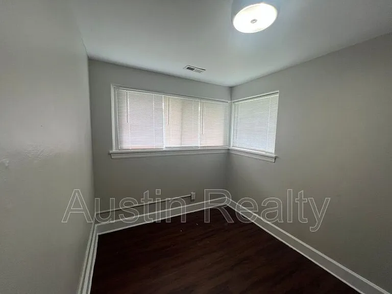 8713 Maryknoll Ave — Photo 6
