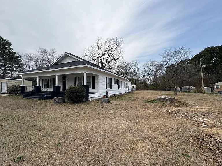 3174 Lindsay Rd — Photo 4