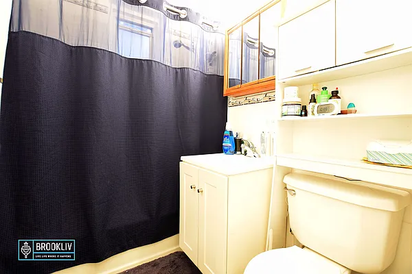 Rented by null | media 25