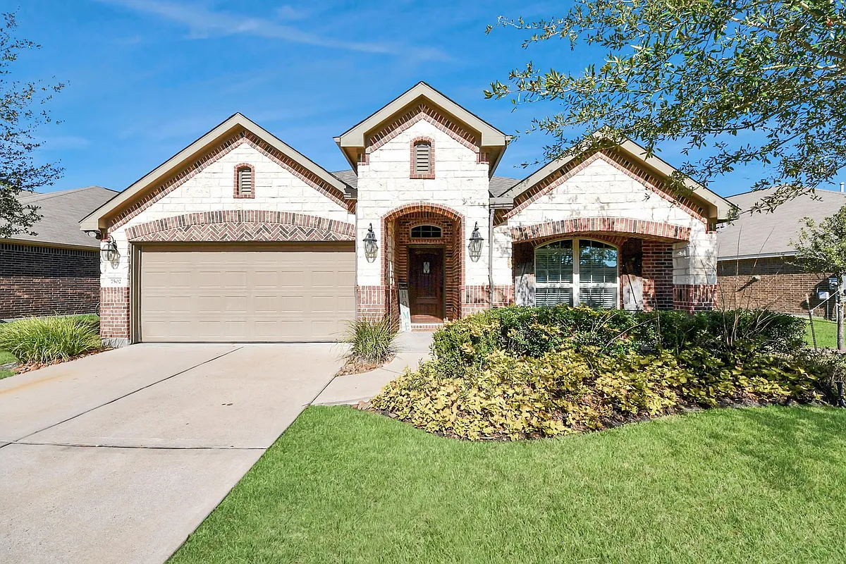 Building Photo - 7502 Simpson Springs Ln
