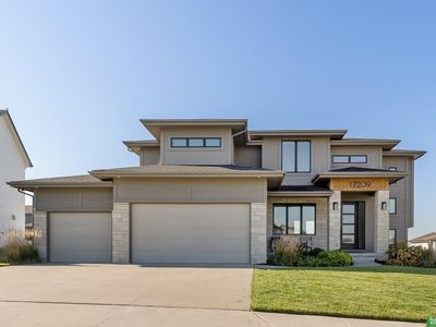 17209 Potter St, Bennington, NE, 68007