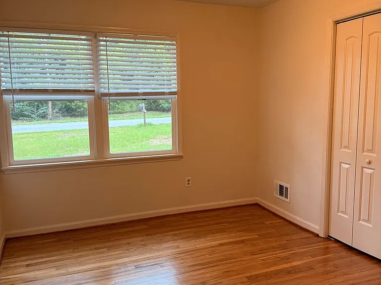 1041 Backman Rd — Photo 8