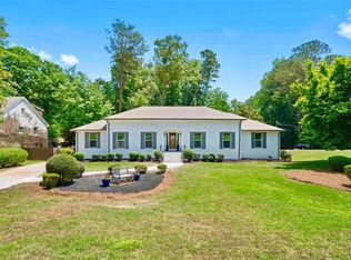 635 Spalding Dr, Sandy Springs, GA 30328