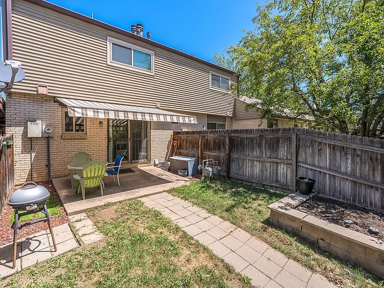 4329 W Ponds Cir — Photo 35