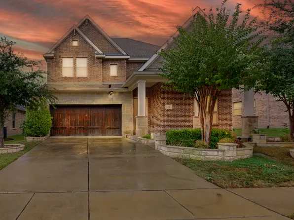112 Spear Ct, Irving, TX 75063