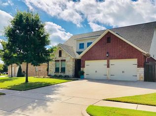 417 Sterling Dr, Benbrook, TX 76126