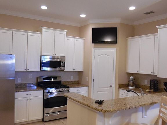 3rd image of 1727 Donegal Dr
