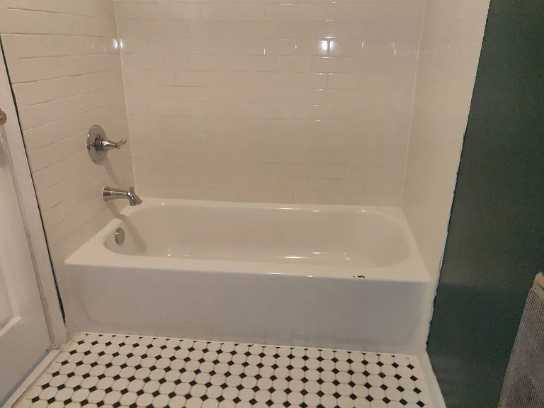 For Rent: Urban Luxury at 914 N. Charles St Your City Lifestyle Awaits! — Photo 48