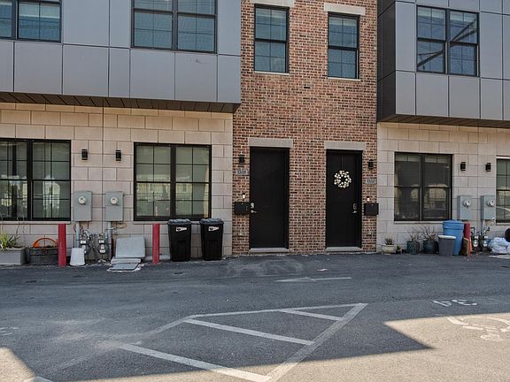 4th image of 1534 S 25th St #1