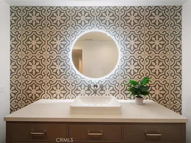 7337 La Soldadera — Photo 22