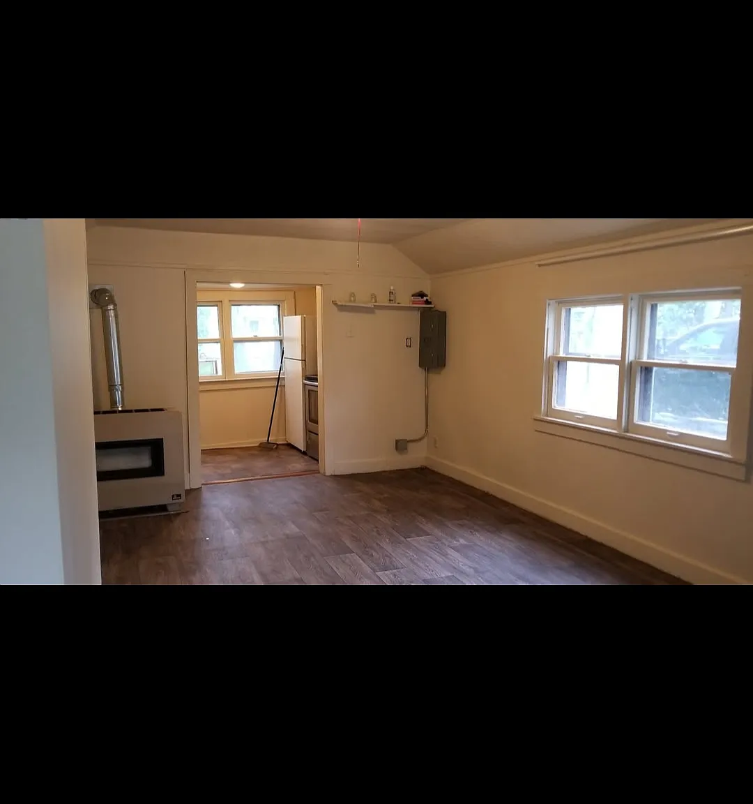 1 bed, 350 sqft, $675 — Photo 2