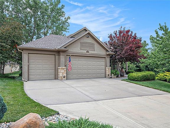 3rd image of 6118 Double Eagle Ct