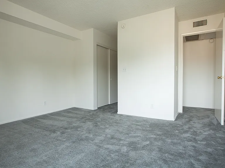 601 Westholme Ave #301 — Photo 10