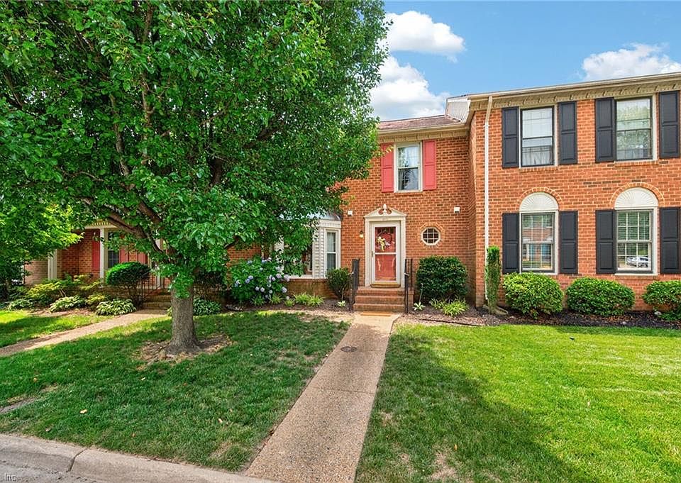 1st image of 1073 Colonial Meadows Way