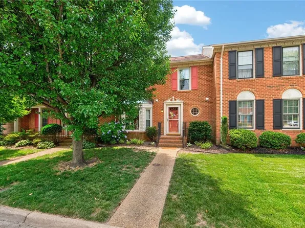 1073 Colonial Meadows Way, Virginia Beach, VA 23454
