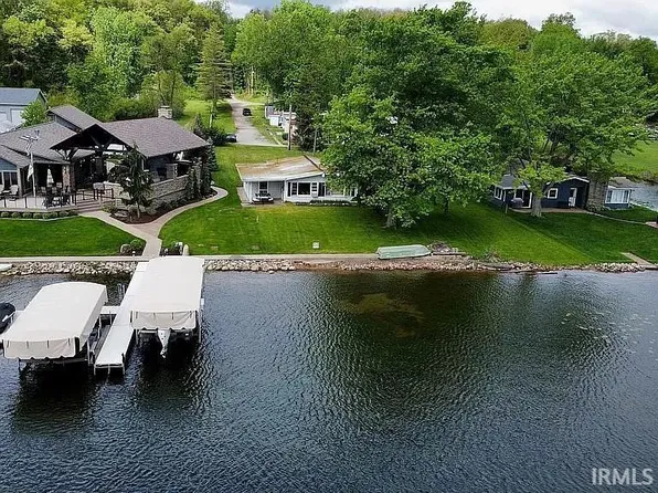 200 Ln 650aa Snow Lk, Fremont, IN 46737