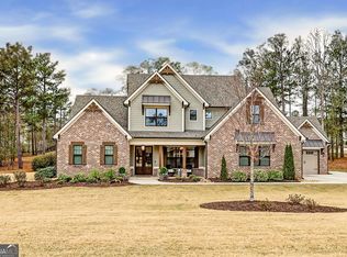 205 Chastain Dr, Forsyth, GA 31029