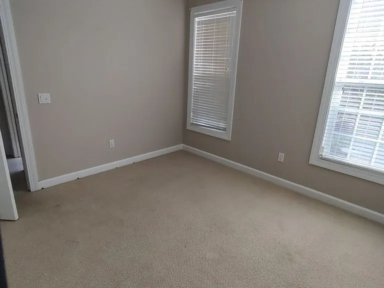 165 Oak Forest Rd — Photo 12