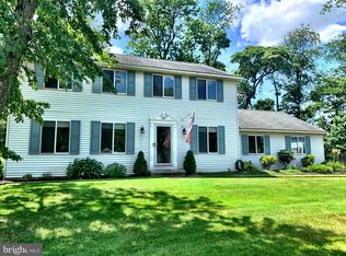 22 Ross Rd, Burlington, NJ 08016