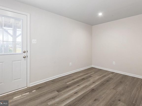 5th image of 18240 Capital Ct