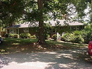 1st image of 105 Marshall Dr
