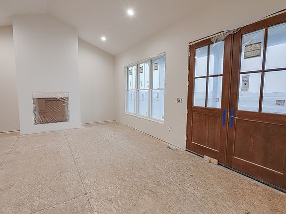 4th image of 1886 Freesia Ln