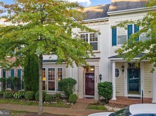 13755 Fleet St, Woodbridge, VA 22191