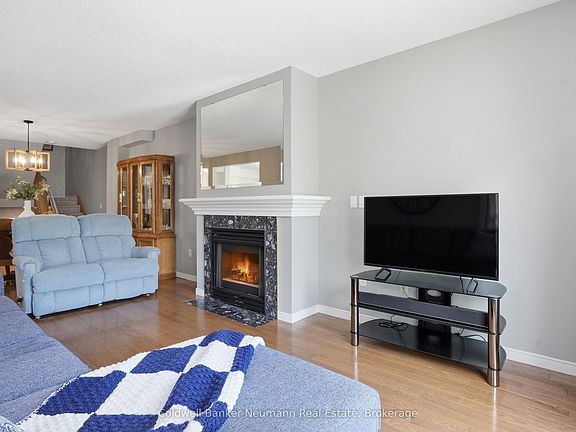 5th image of 941 Gordon St #49
