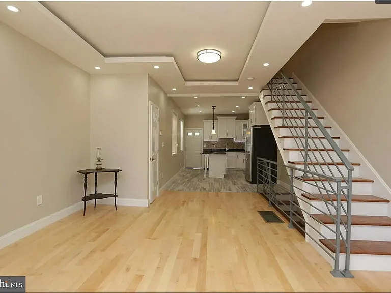 1237 S 20th St — Photo 4