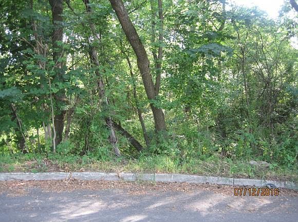 2nd image of 625 Morlando Dr