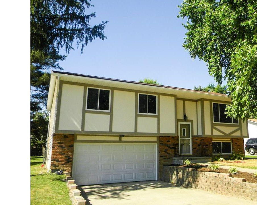 1st image of 8946 White Oak Dr