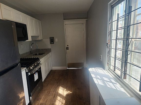 2nd image of 1602 E Duval St Floor 2