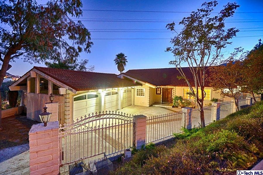 2nd image of 2441 Allanjay Pl