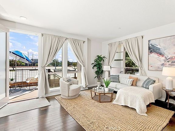 3rd image of 5410 W 149th Pl Unit 16