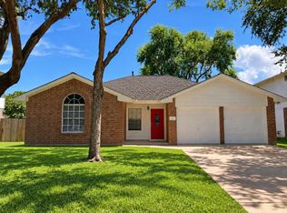 1827 Oak Ridge Dr, Kemah, TX 77565