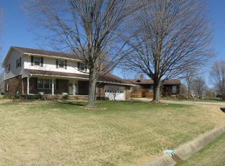 310 Buchanan Dr, Lawrenceville, IL 62439