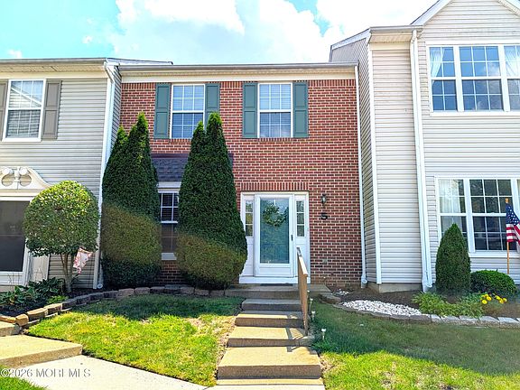 2nd image of 53 Grassmere Ct Unit 5