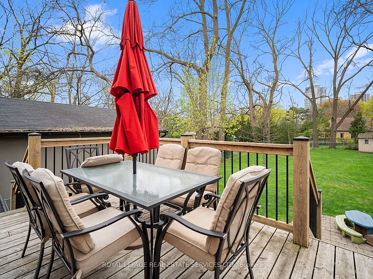 3 Donnybrook Ln — Photo 40