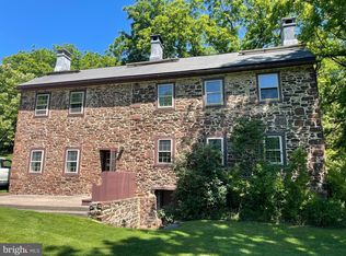 705 Sunday Rd, Kintnersville, PA 18930