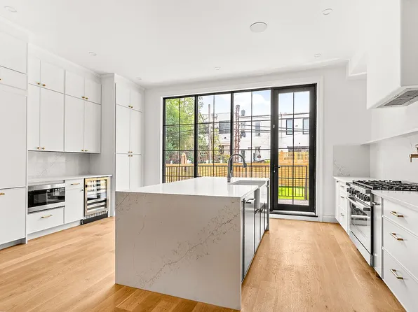 111 Harman St, Brooklyn, NY 11221