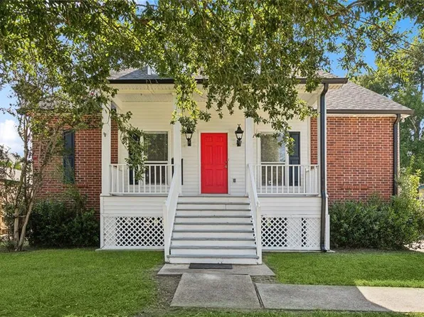 32 Edgewood Dr, Destrehan, LA 70047