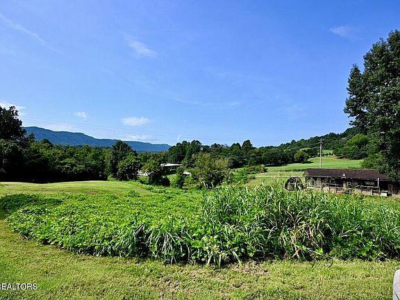 3rd image of 2030 Six Mile Rd