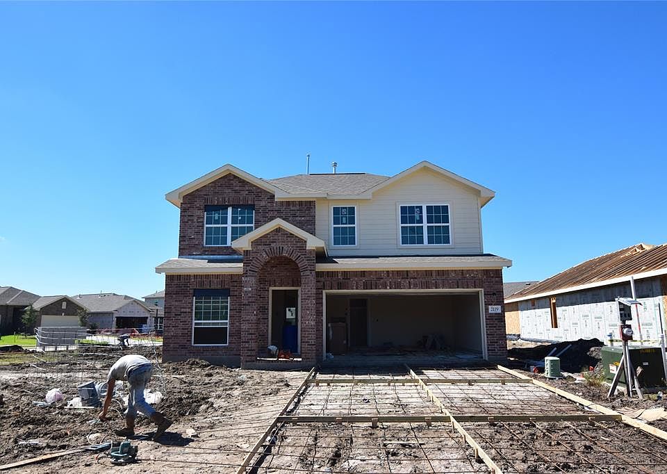 1st image of 2119 Del Mar Dr