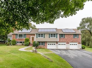 44 Meadowbrook Rd, Westwood, MA 02090