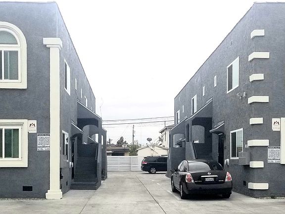 4th image of 2439-2443 Palm Pl #2441-1/4