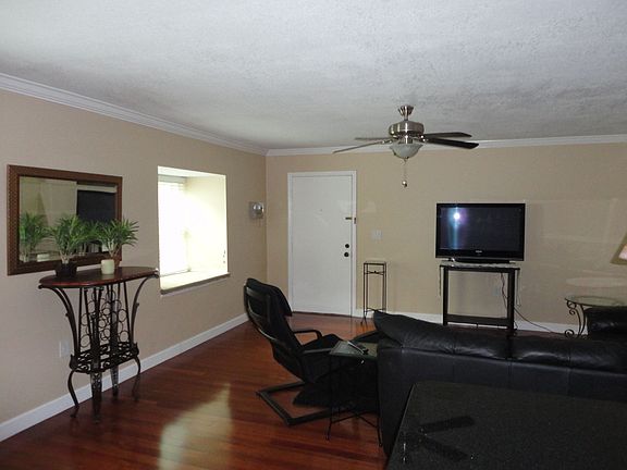 3rd image of 1712 Belleair Forest Dr APT C