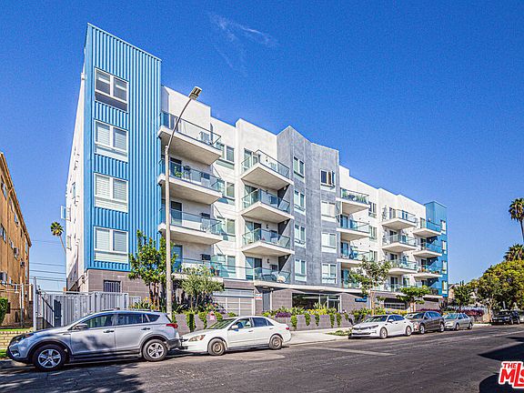 3rd image of 105 S Mariposa Ave Unit 202