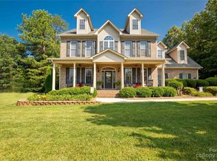 810 Cedar Hill Ln, Clover, SC 29710