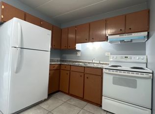 2933 185th St APT 1A, Lansing, IL 60438
