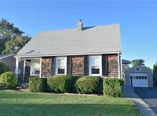 54 Ash Ave, Tiverton, RI 02878